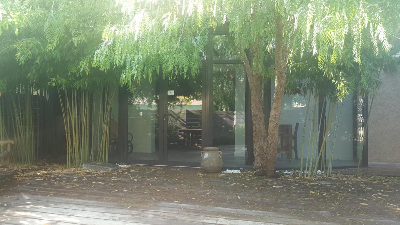 Les Aromatiques - Terrasse & Parking Prive A Villeneuve Les Avignon - Proche Golf Academy Exterior foto
